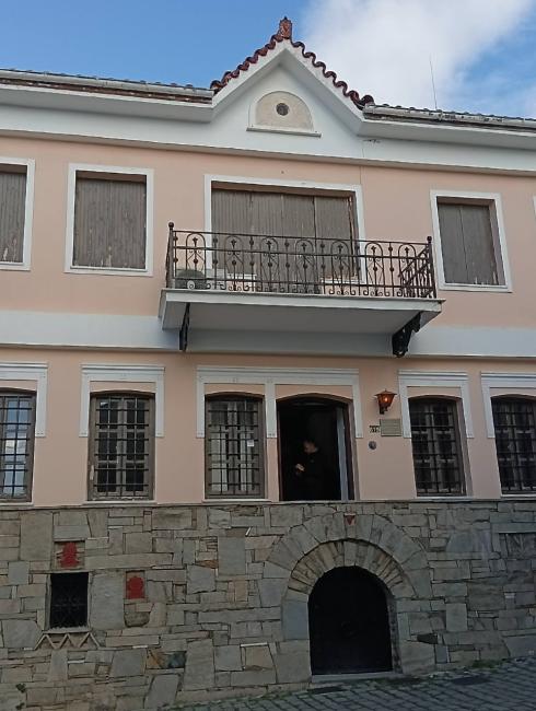 Η Ιωνική Εστία Θεσσαλονίκης στο Σπίτι – Μουσείο του Κωνσταντίνου Καραμανλή